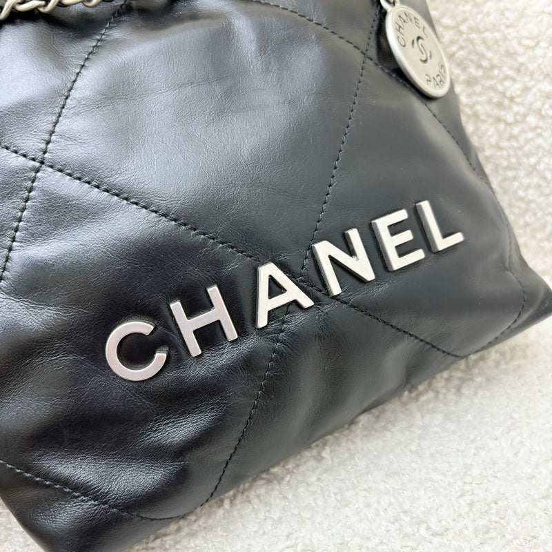 Chanel 22 Mini Hobo Handbag in Black Shiny Calfskin and SHW