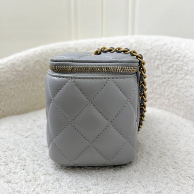 Chanel Pearl Crush Small Vanity in 21B Grey Lambskin and AGHW (Model: AP2303)