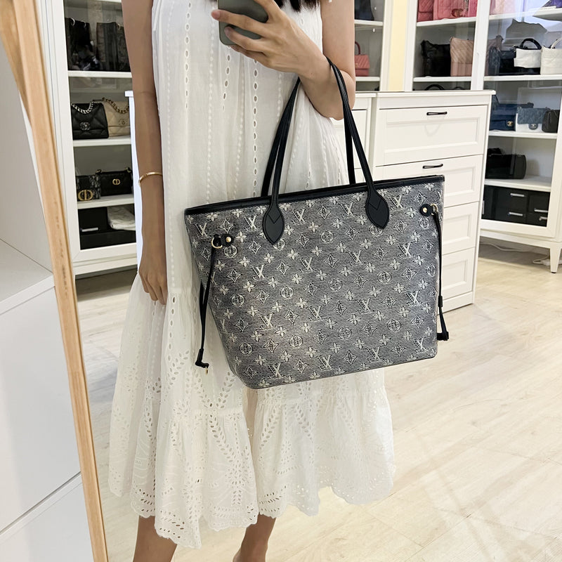 LV Neverfull MM in Monoglam Blue Canvas and GHW