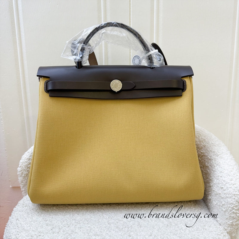 Hermes Herbag 31 in Paille Canvas / Ebene Leather and PHW