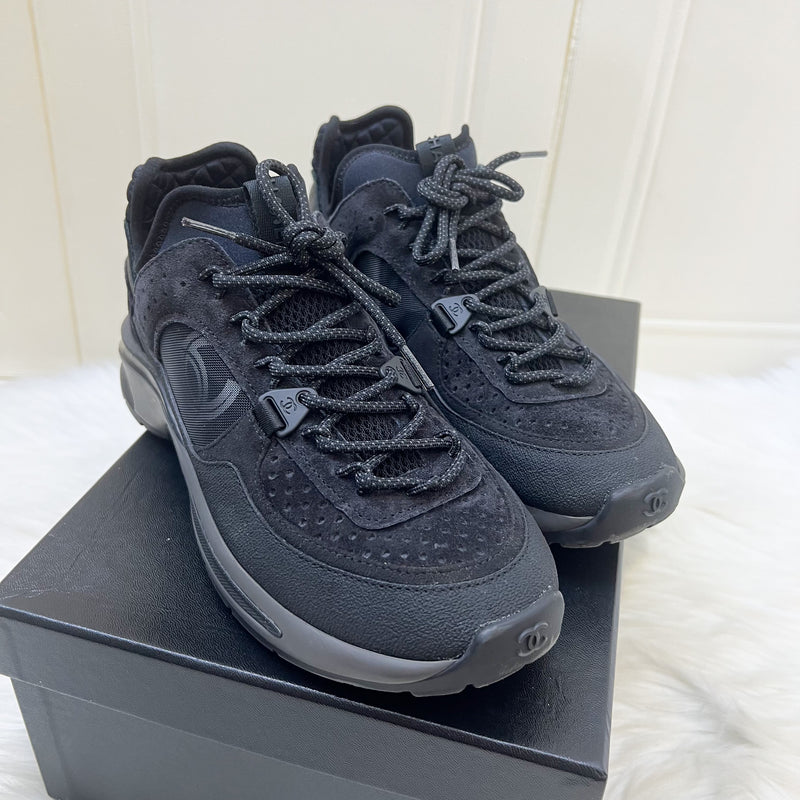 Chanel 23S CC Logo Sneakers in Black Fabric, Suede Calfskin and Mesh Size 37.5