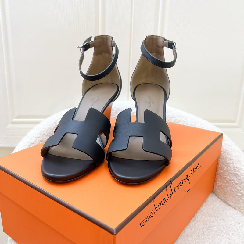 Hermes Legend Sandals in Noir Sz 37