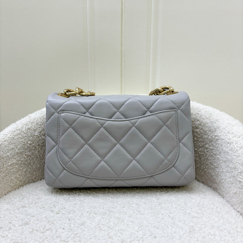 Chanel 22A Seasonal Flap in Grey Lambskin and GHW