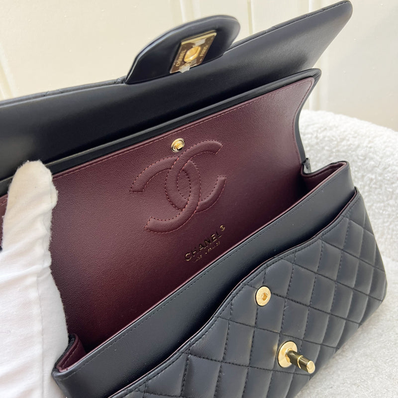 (June 2024 Receipt) Chanel Medium Classic Flap CF in Black Lambskin and GHW (Model: A01112)