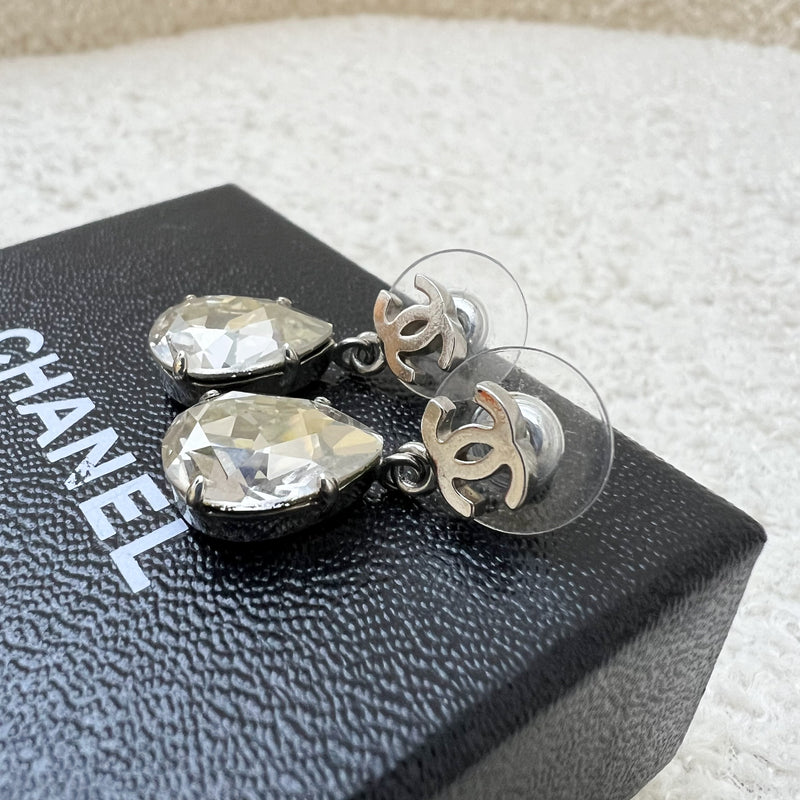 Chanel Classic Tear Drop Crystal Earrings in SHW