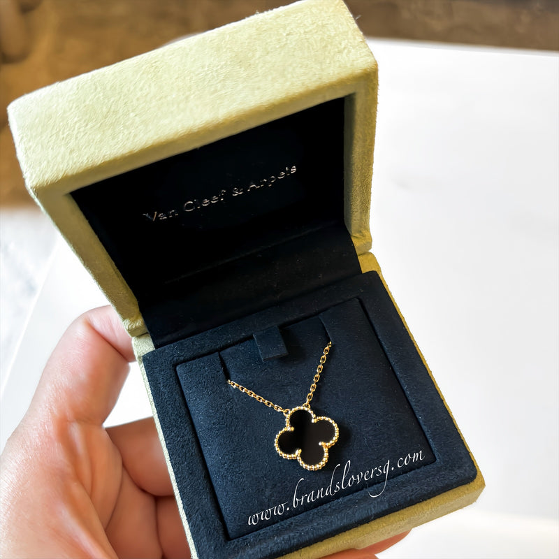 Van Cleef & Arpels VCA Vintage Alhambra Single Motif Pendant Necklace with Onyx in 18K Yellow Gold