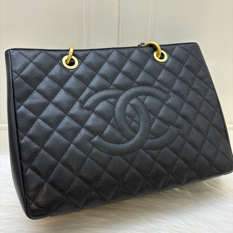 Chanel Grand Shopping Tote GST in Black Caviar GHW