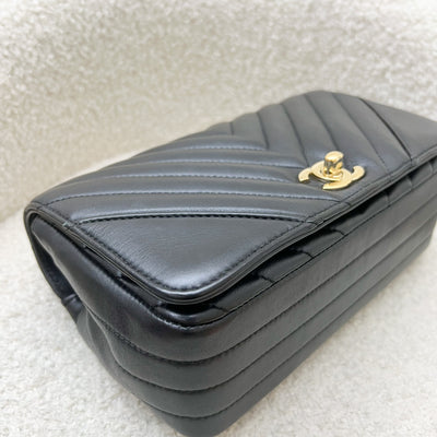 Chanel Small Statement Chevron Flap Bag in Black Lambskin LGHW