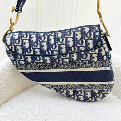 Dior Medium Saddle Bag in Dark Blue Oblique Canvas AGHW