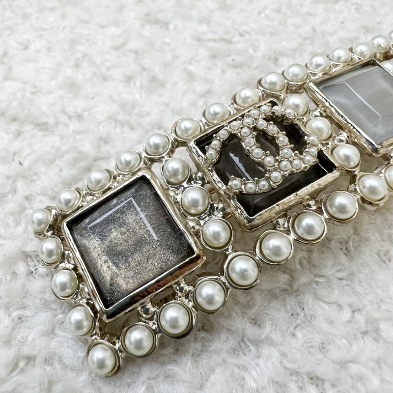 Chanel VIP Gift Hair Pin with Tiny Pearls and Square Crystals LGHW