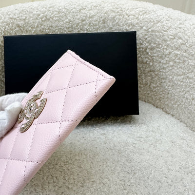 Chanel Classic Flat Card Holder in 22S Pink Caviar LGHW