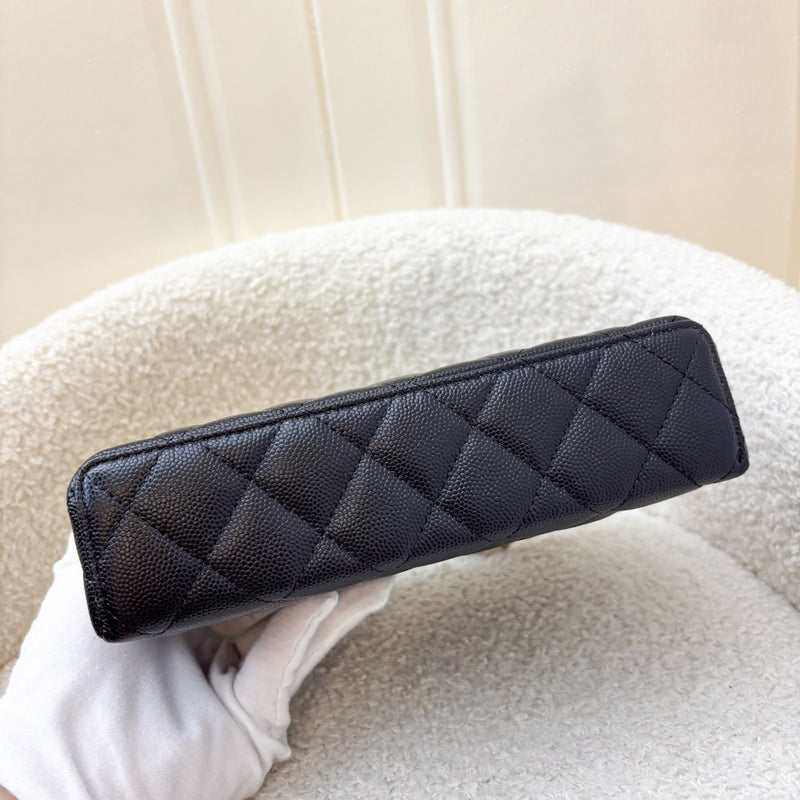 Chanel 25C Vanity / Clutch with Chain (LP Style Bag) in Black Caviar and LGHW