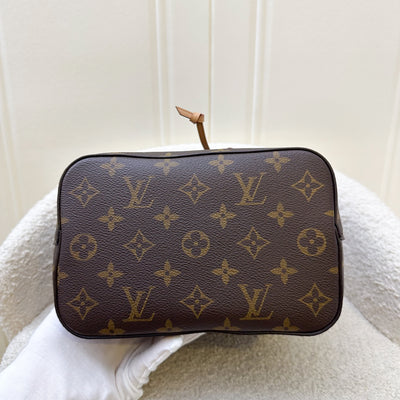 LV Neonoe BB Bucket Bag in Monogram Canvas and GHW