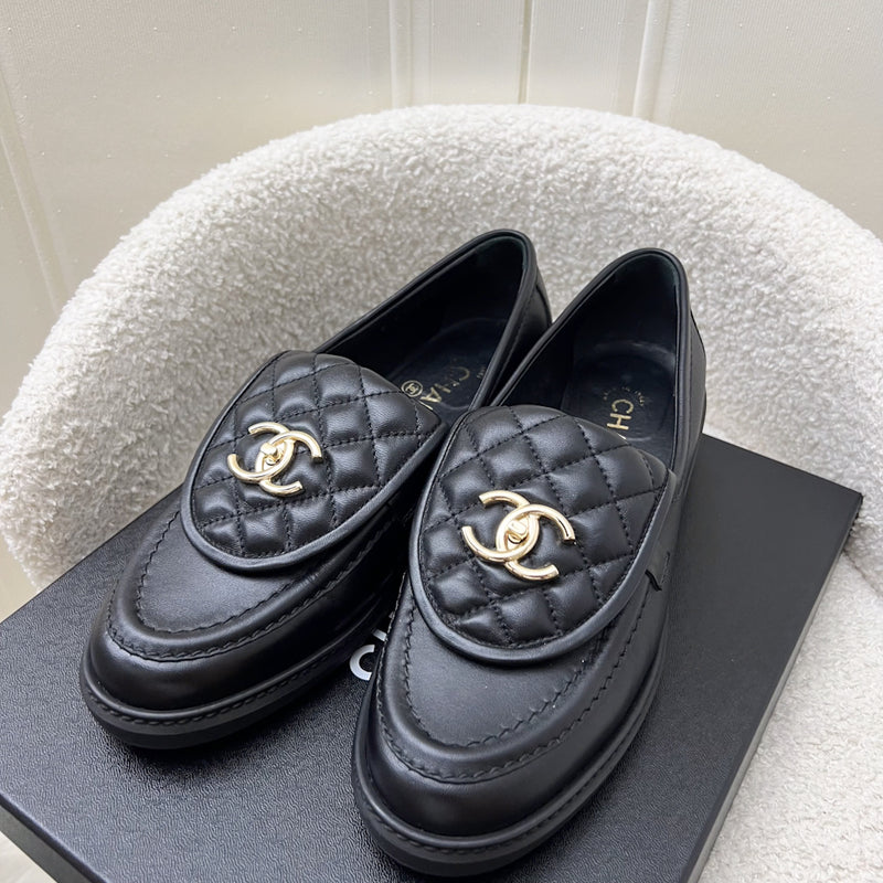 Chanel CC Logo Ladies Moccasins Loafers Shoes in Black Leather Sz 39