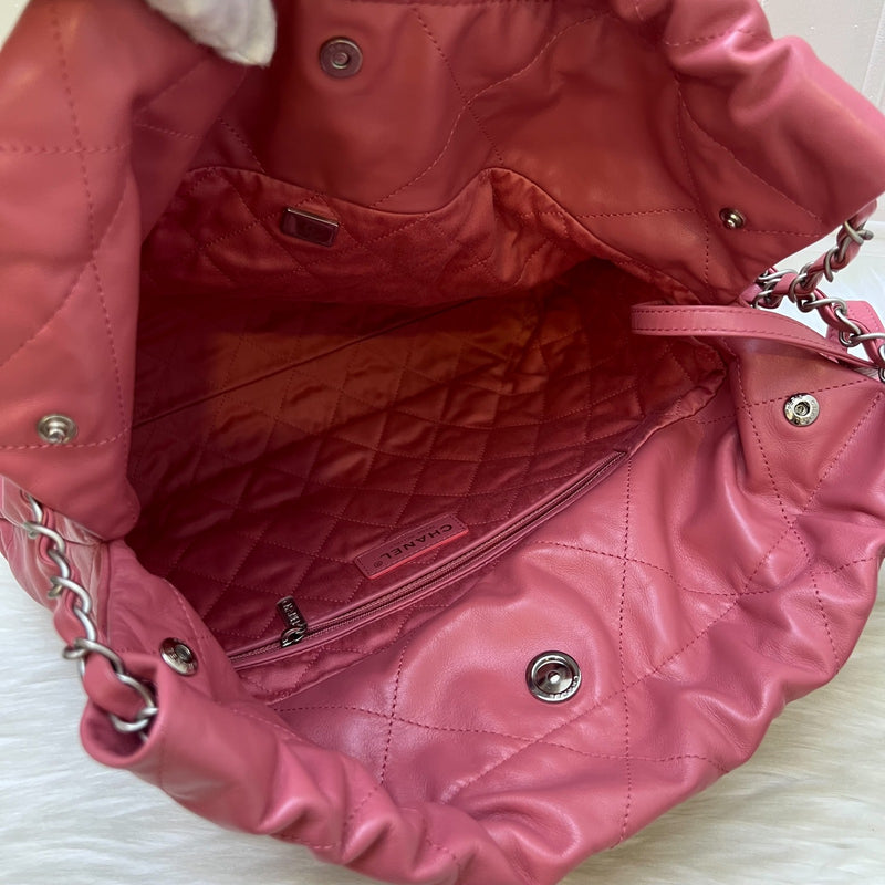 Chanel 22 Small Hobo Bag in 23B Pink Calfskin and SHW (Model: AS3260)