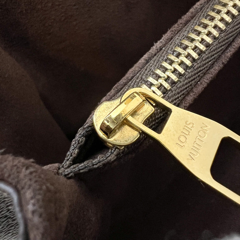 LV Pochette Metis East West in Monogram Canvas and GHW (Model: M46279)