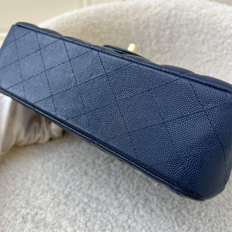 Chanel Small Classic Flap CF in Dark Blue Caviar GHW