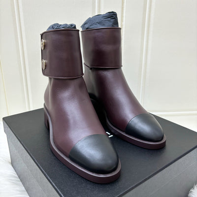 Chanel Ankle Boots in Burgundy Calf Leather and Black Tip Sz 38