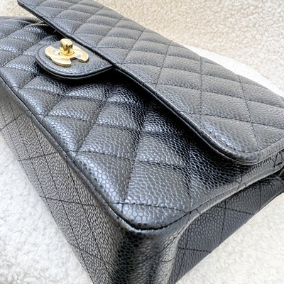 Chanel Medium Classic Flap CF in Black Caviar and GHW