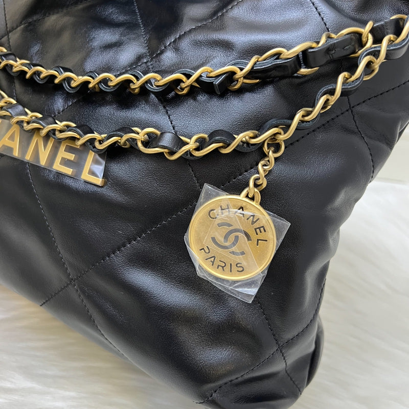 Chanel 22 Small Hobo Bag in Black Shiny Calfskin and AGHW