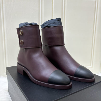 Chanel Ankle Boots in Burgundy Calf Leather and Black Tip Sz 38