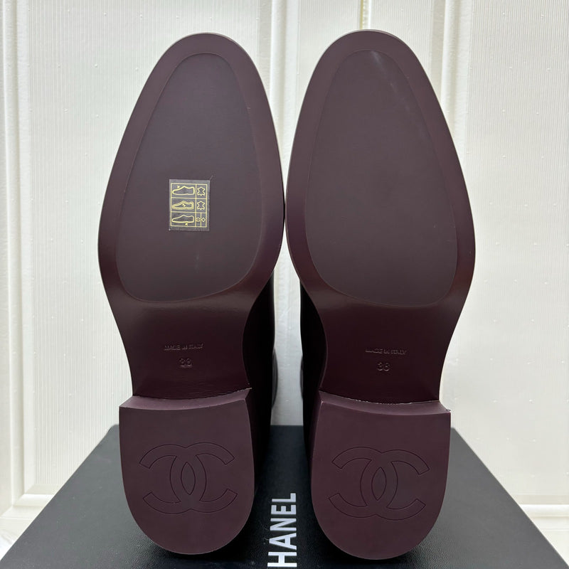 Chanel Ankle Boots in Burgundy Calf Leather and Black Tip Sz 38