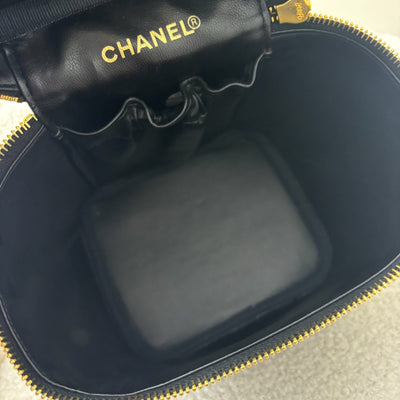 Chanel Vintage Vertical Vanity in Black Caviar and GHW