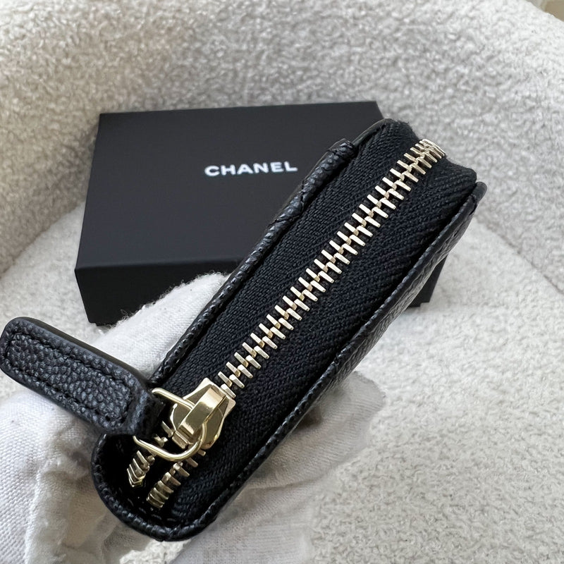 Chanel 25C New Zipped Small Wallet / Card Holder in Black Caviar and LGHW (Model: AP3686)