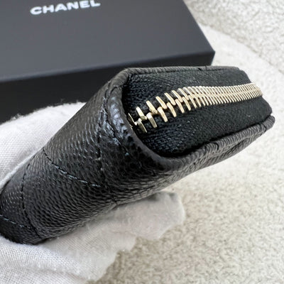 Chanel 25C New Zipped Small Wallet / Card Holder in Black Caviar and LGHW (Model: AP3686)