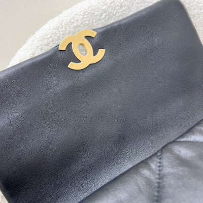 Chanel 19 Medium / Large Flap in Black Lambskin and 3-tone HW