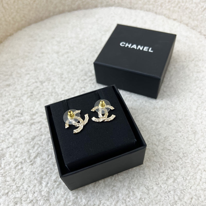 Chanel 23B CC Logo Earrings in SHW