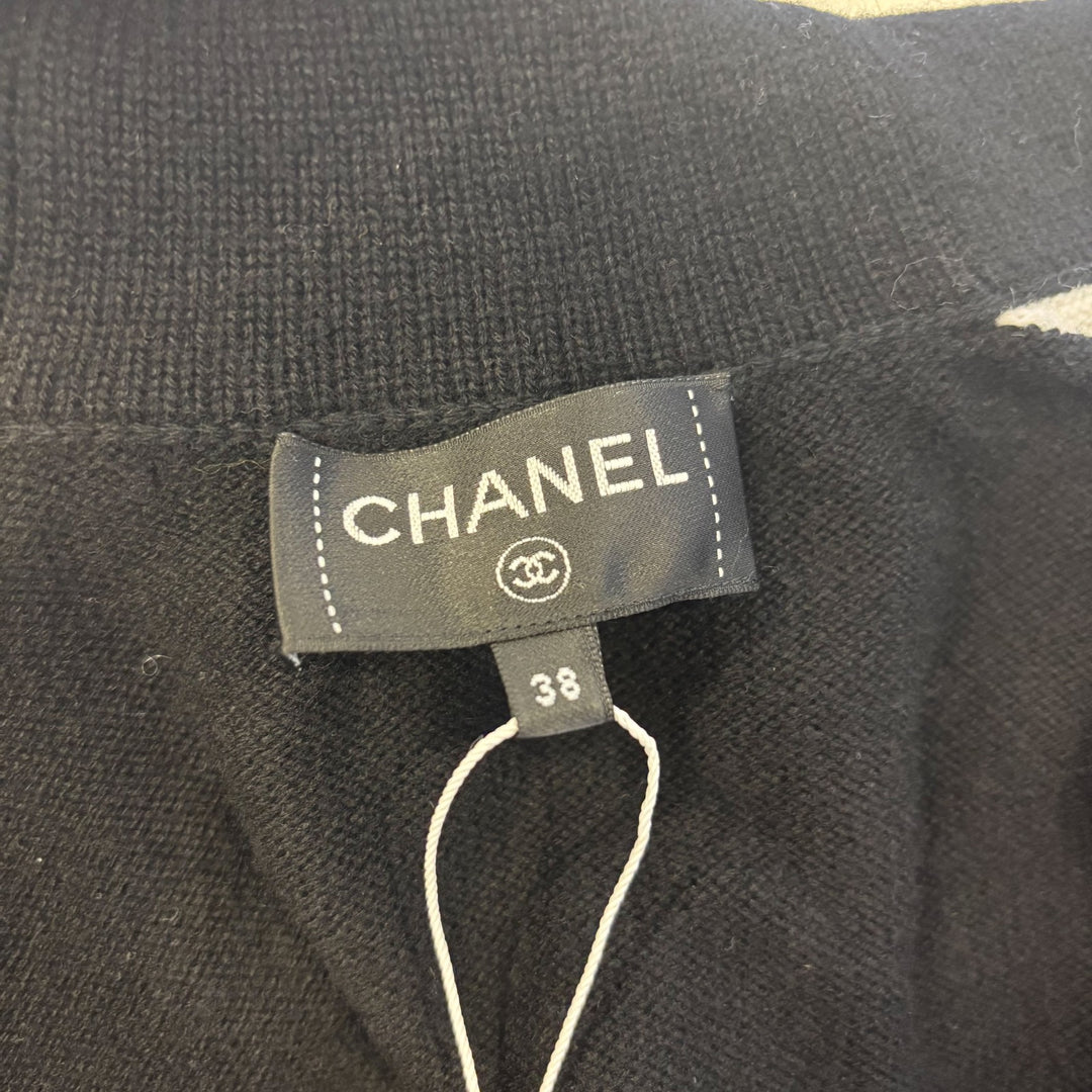 Chanel 25C Zipped Cardigan in Black / White Cashmere Sz 38 (Model