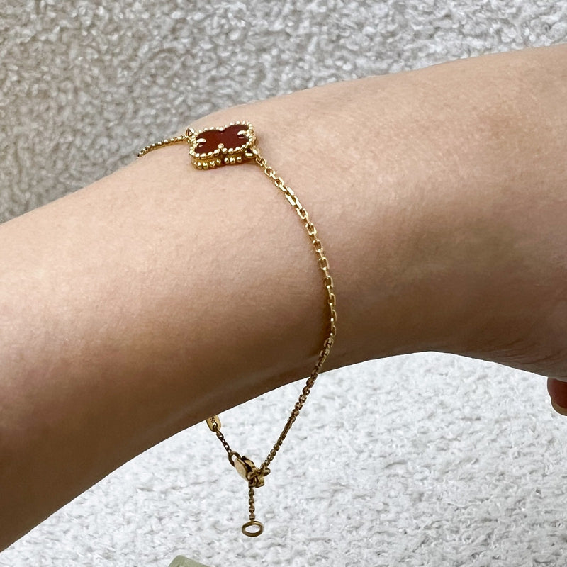 Van Cleef & Arpels VCA Sweet Alhambra 1 Motif Bracelet with Carnelian in 18K Rose Gold (Ref: VCARN59K00)