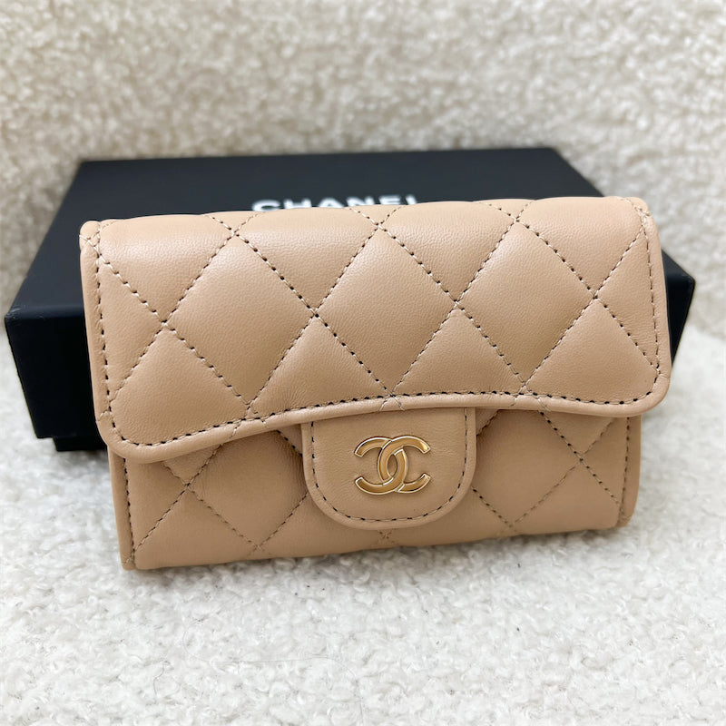 Chanel Classic Snap Card Holder in Milk Tea Lambskin and LGHW