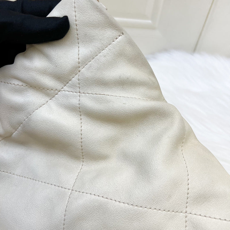 Chanel 22 Medium Hobo Handbag in 23S Pearly Cream Ombre Iridescent Calfskin and AGHW