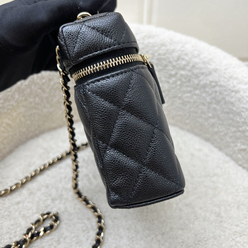[Brand New Aug 2025] Chanel 25B Vanity / Clutch with Chain (LP Style Bag) in Black Caviar and LGHW (Model: AP4385)