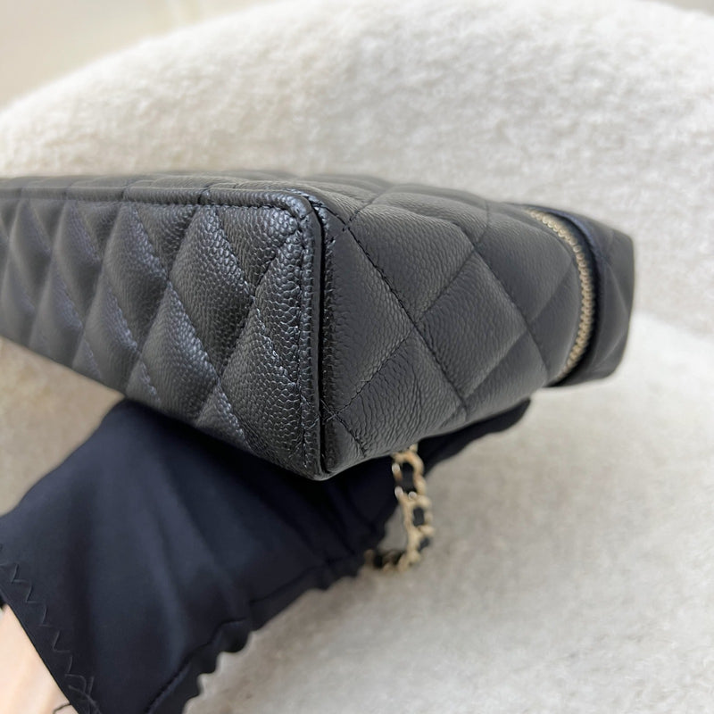 [Brand New Aug 2025] Chanel 25B Vanity / Clutch with Chain (LP Style Bag) in Black Caviar and LGHW (Model: AP4385)