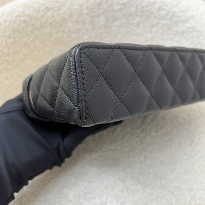 [Brand New Aug 2025] Chanel 25B Vanity / Clutch with Chain (LP Style Bag) in Black Caviar and LGHW (Model: AP4385)