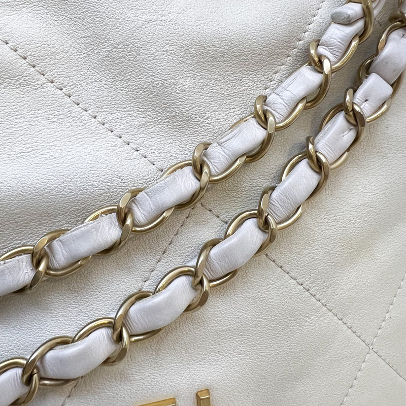 Chanel 22 Medium Hobo Handbag in 23S Pearly Cream Ombre Iridescent Calfskin and AGHW