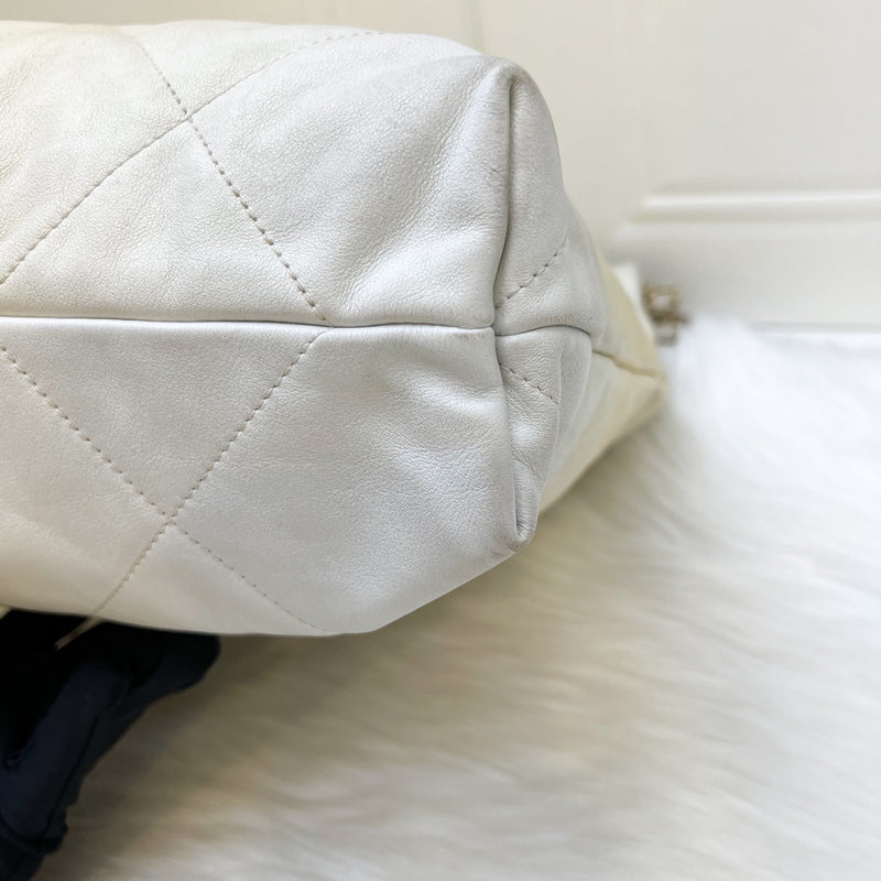 Chanel 22 Medium Hobo Handbag in 23S Pearly Cream Ombre Iridescent Calfskin and AGHW