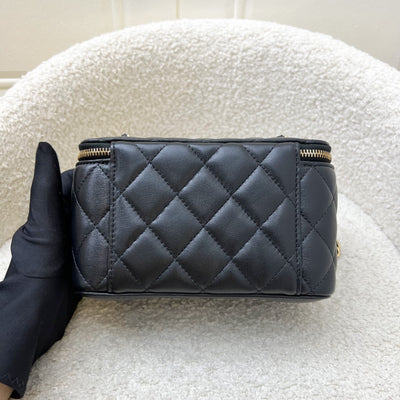 Chanel Pearl Crush Small Vanity in 24K Black Lambskin and AGHW (Model: AP2303)
