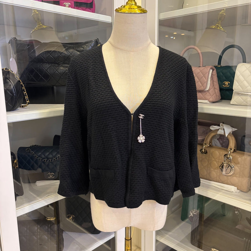 Chanel 25P Cape Cardigan in Black Viscose and Cashmere Sz 36