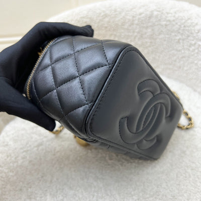 Chanel Pearl Crush Small Vanity in 24K Black Lambskin and AGHW (Model: AP2303)