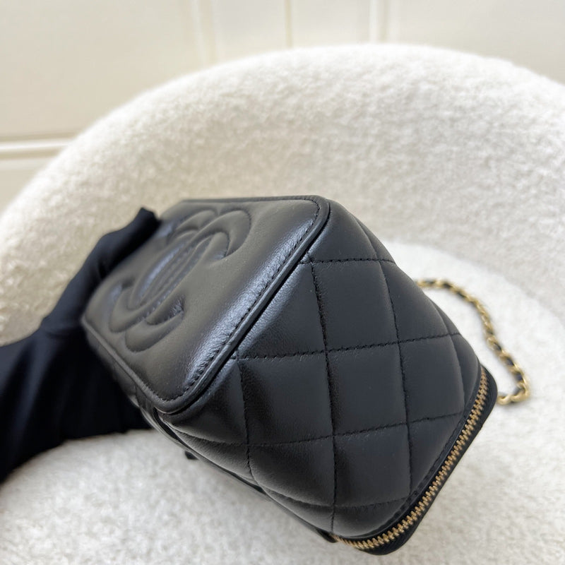 Chanel Pearl Crush Small Vanity in 24K Black Lambskin and AGHW (Model: AP2303)