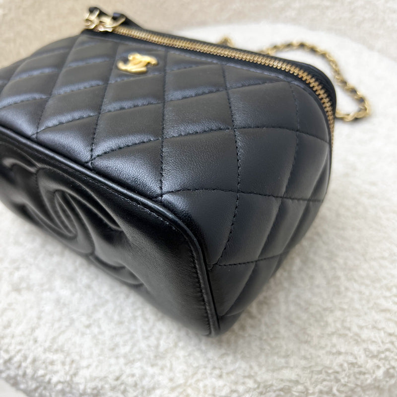 Chanel Pearl Crush Small Vanity in 24K Black Lambskin and AGHW (Model: AP2303)
