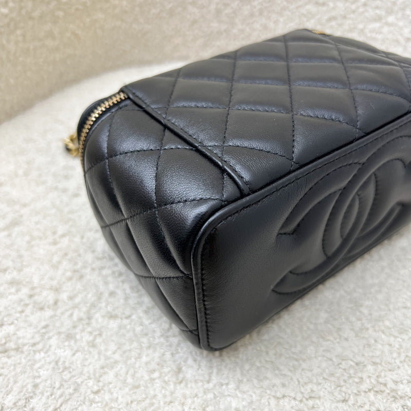 Chanel Pearl Crush Small Vanity in 24K Black Lambskin and AGHW (Model: AP2303)