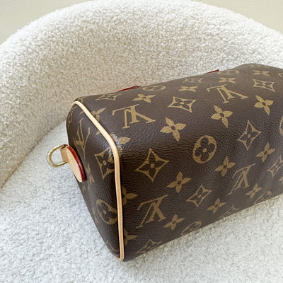 LV Speedy Bandouliere 20 in Monogram Canvas and Black Patterned Strap