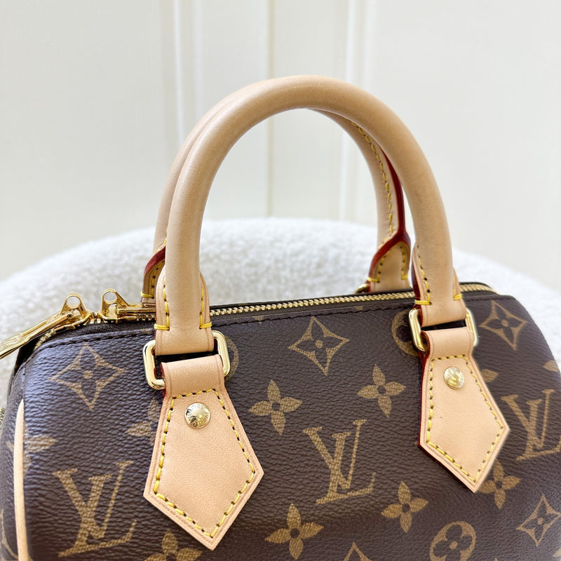 LV Speedy Bandouliere 20 in Monogram Canvas and Black Patterned Strap