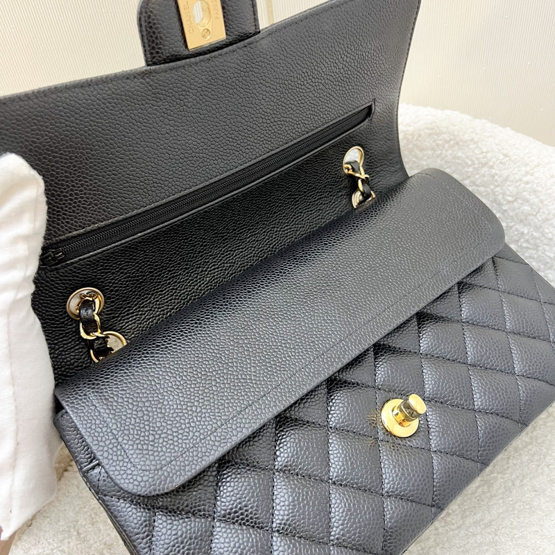 Chanel Medium Classic Flap CF in Black Caviar and GHW