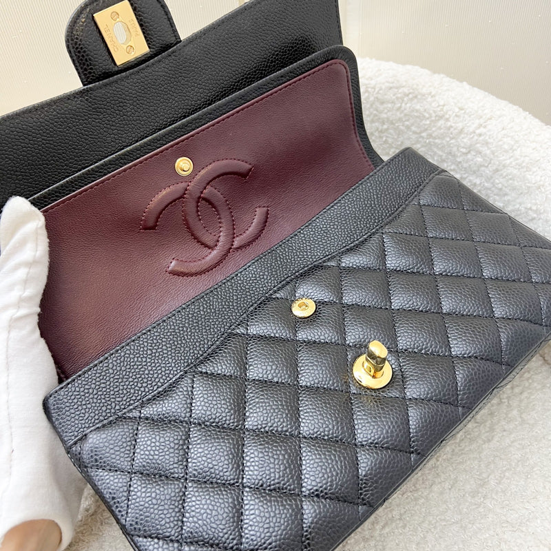 Chanel Medium Classic Flap CF in Black Caviar and GHW